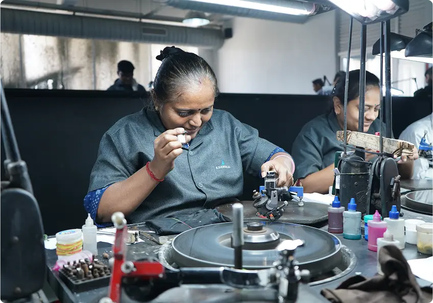 Nature’s brilliance expertly sculpted.